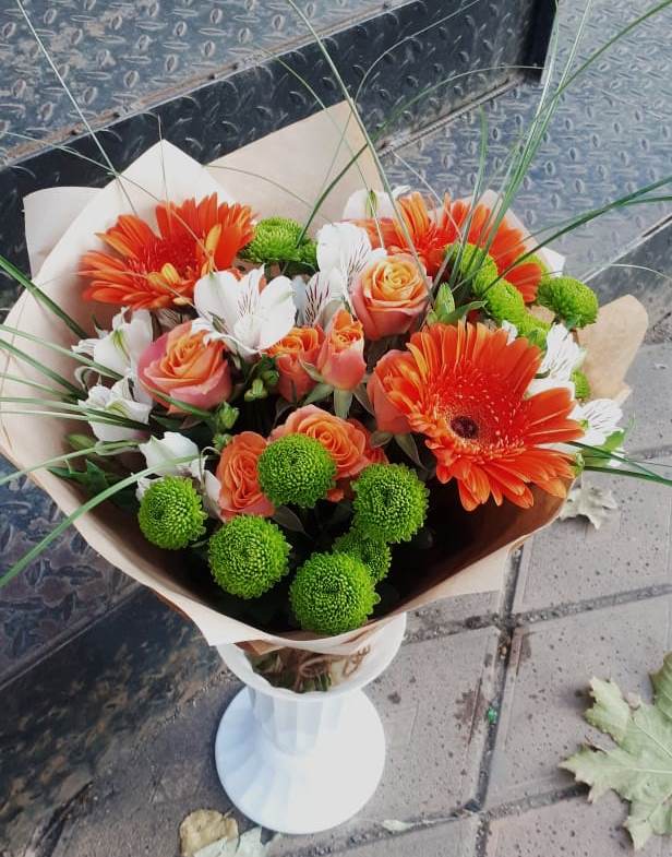 Букет цветов из: Герберы, Хризантемы, Альстромерии и Розы в Больших Березниках