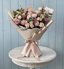 Букет цветов из:  Розы и Лизиантусы в Больших Березниках