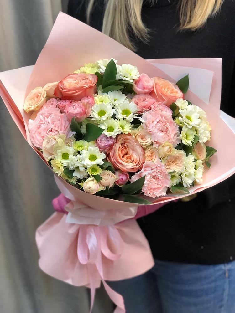 Букет цветов из: Гвоздики, Розы и Хризантемы в Больших Березниках