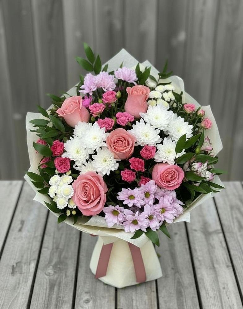 Букет цветов из: Альстромерии, Гвоздики, Розы и Хризантемы в Больших Березниках