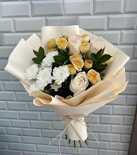 Букет цветов из:  Розы и Хризантемы в Больших Березниках
