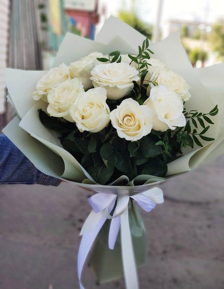 Букет Белые розы Проуд в Больших Березниках