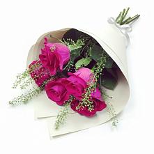 Букет цветов из:  Розы в Больших Березниках