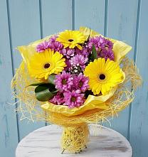Букет цветов из:  Хризантемы и Герберы в Больших Березниках