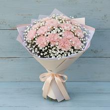 Букет цветов из:  Гвоздики в Больших Березниках