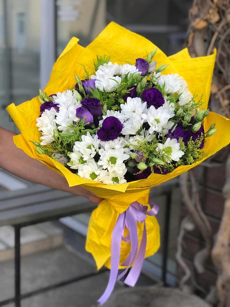 Букет цветов из: Ирисы, Хризантемы и Ромашки в Больших Березниках