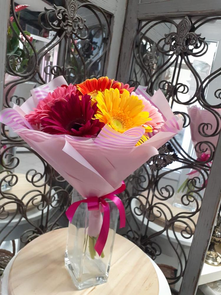 Букет цветов из: Герберы в Больших Березниках