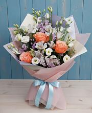 Букет цветов из:  Лизиантусы, Розы, Альстромерии и Гипсофила в Больших Березниках