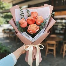 Букет цветов из:  Розы в Больших Березниках