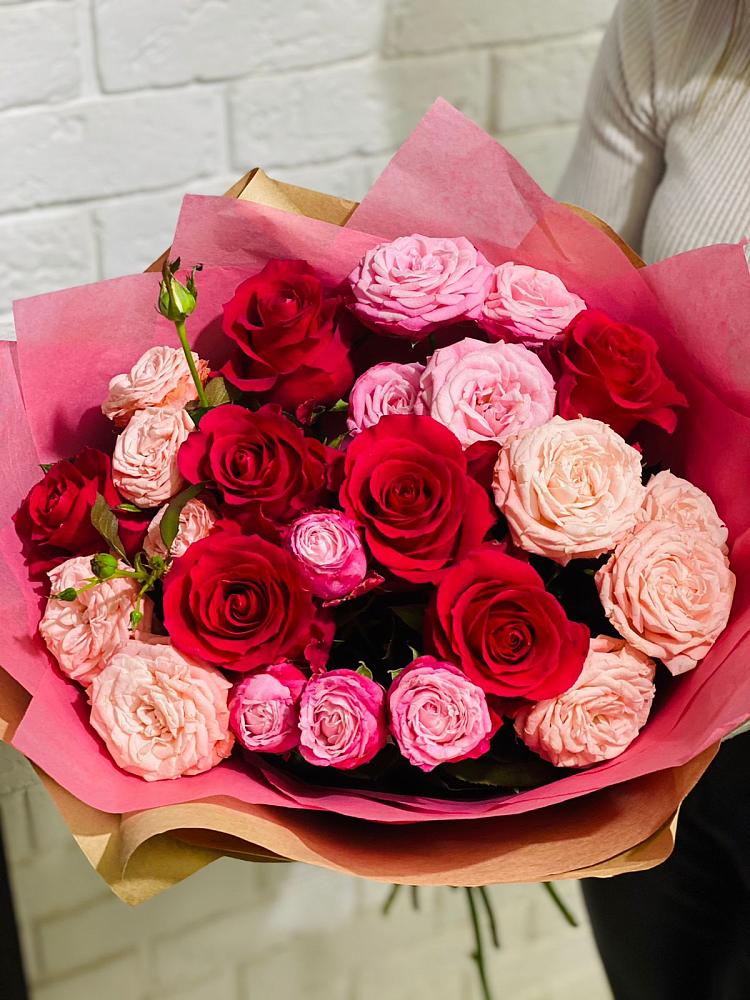 Букет цветов из: Розы в Больших Березниках