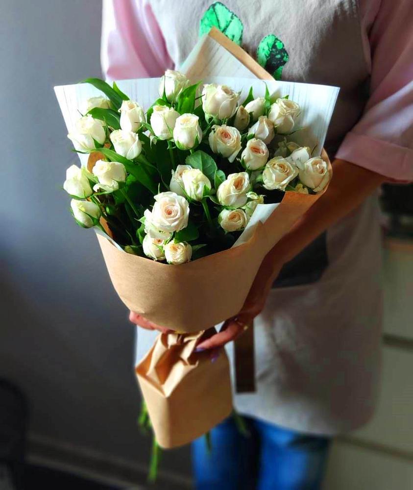 Букет цветов из: Розы в Больших Березниках