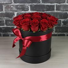 Цветочная композиция из Розы в шляпной коробке в Больших Березниках