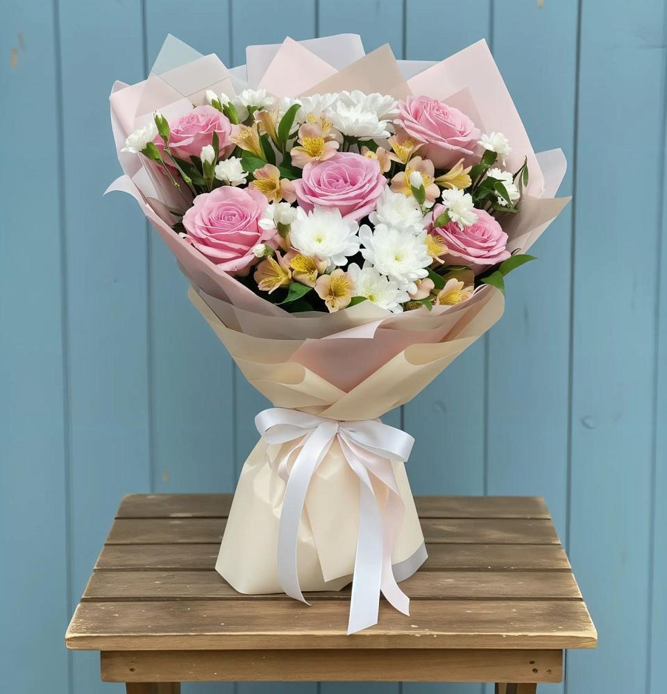 Букет цветов из: Гвоздики, Орхидеи и Розы в Больших Березниках