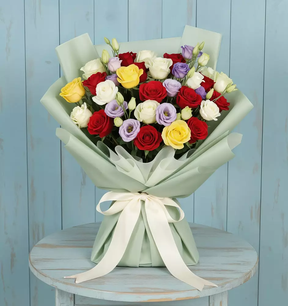 Букет цветов из: Розы в Больших Березниках