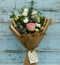 Букет цветов из:  Розы и Лизиантусы в Больших Березниках