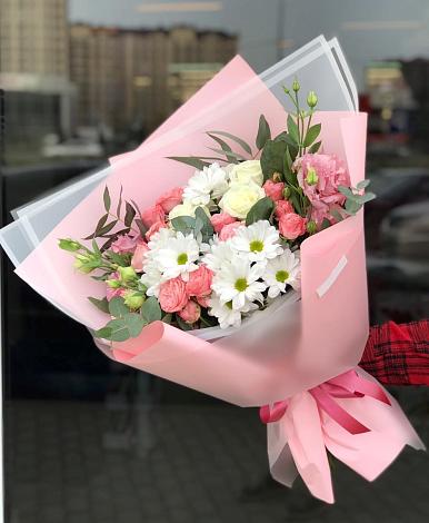 Букет цветов из: Розы, Лизиантусы и Хризантемы в Больших Березниках